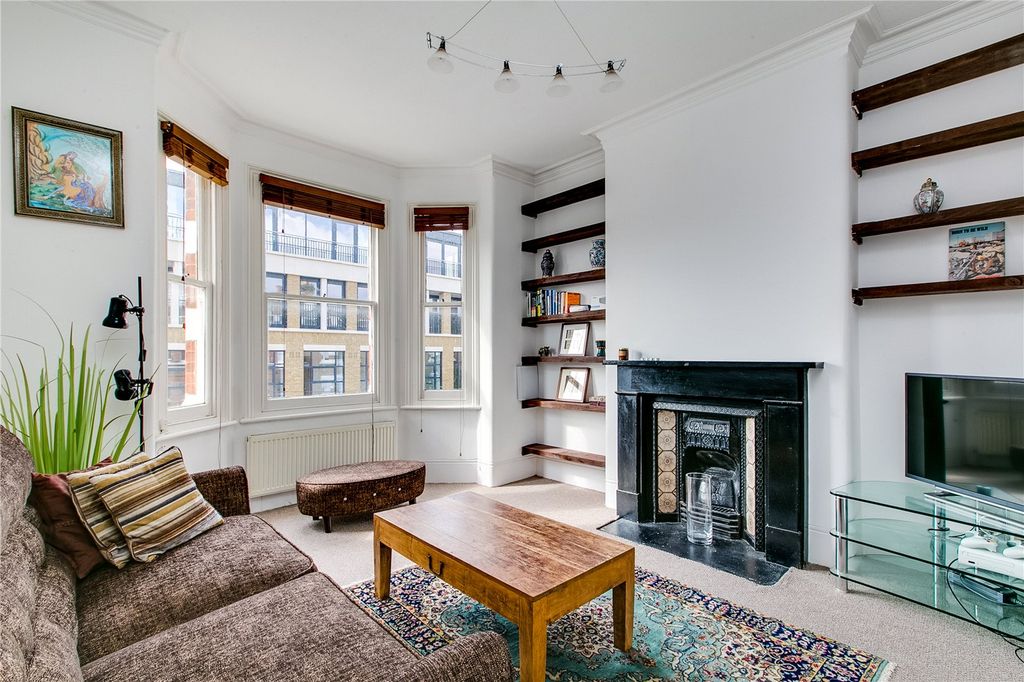 Property photo 1 of 6