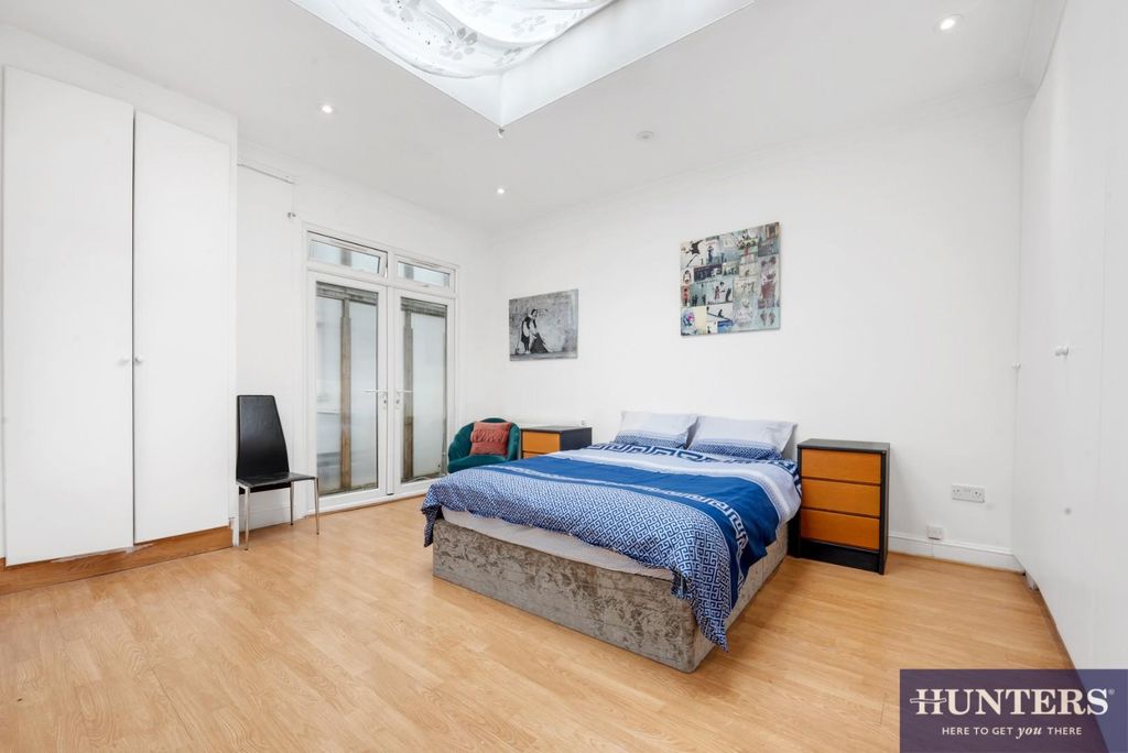 Property photo 2 of 15 Bedroom One