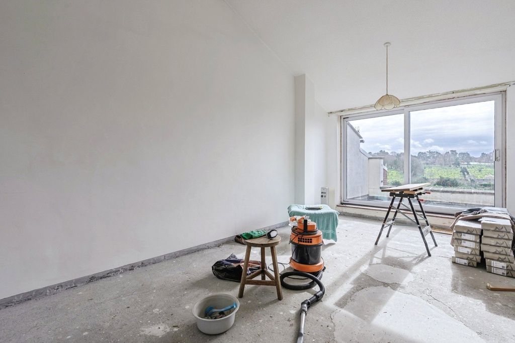 Property photo 3 of 20 Pbox-Img.Jpg