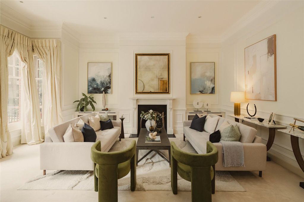 Property photo 2 of 16 Reception