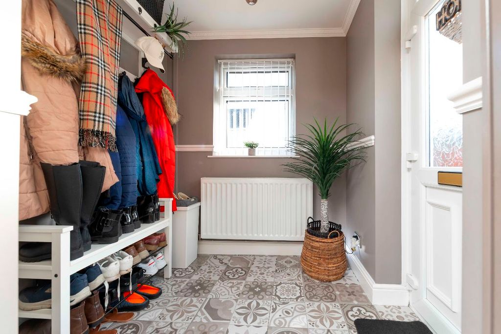 Property photo 3 of 29