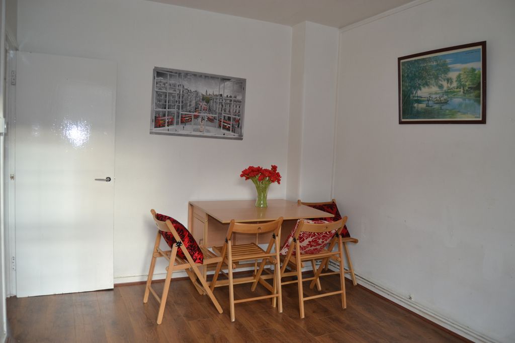 Property photo 3 of 8 Gallery