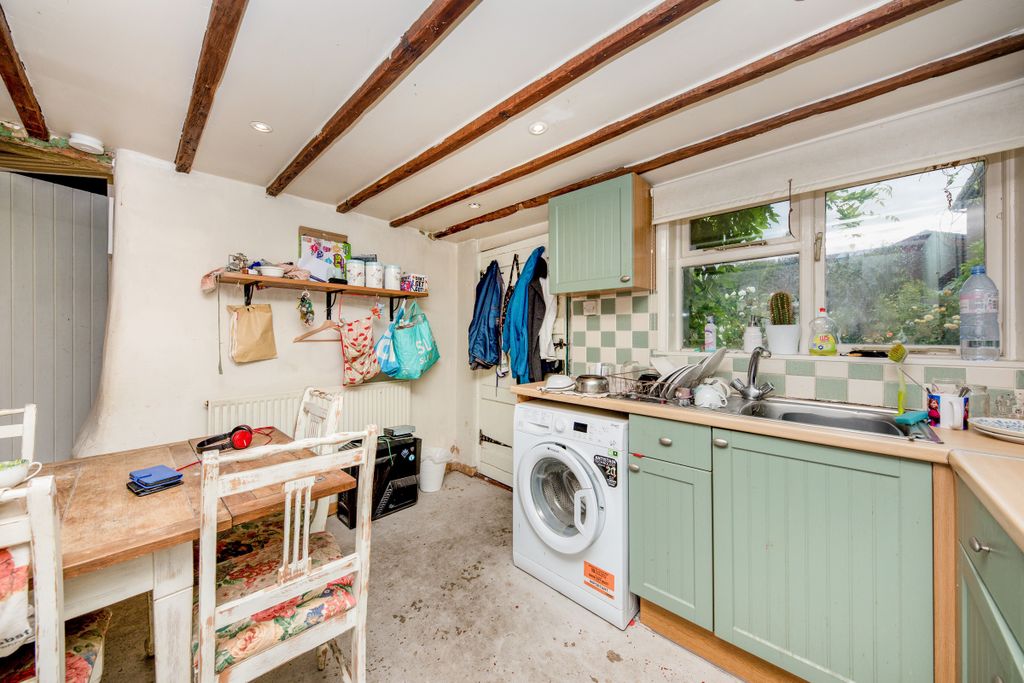 Property photo 3 of 15 Kitchen