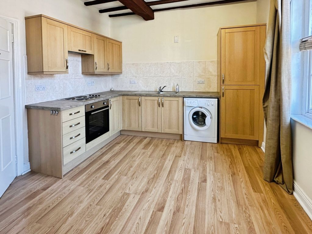 Property photo 1 of 16 Kitchen Diner