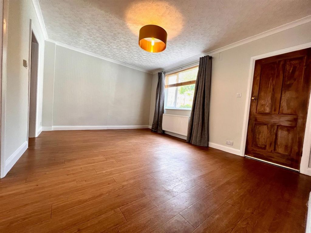 Property photo 3 of 13 Pic 9.Jpg