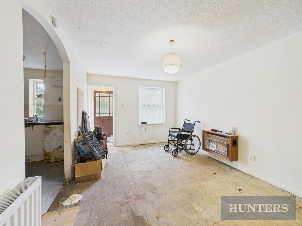 Property photo 3 of 8 Cam05316G0-Pr0229-Still003.Jpg