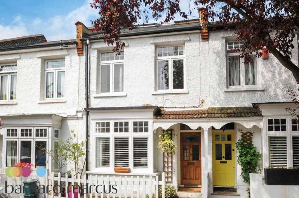 Property photo 2 of 8 Exterior