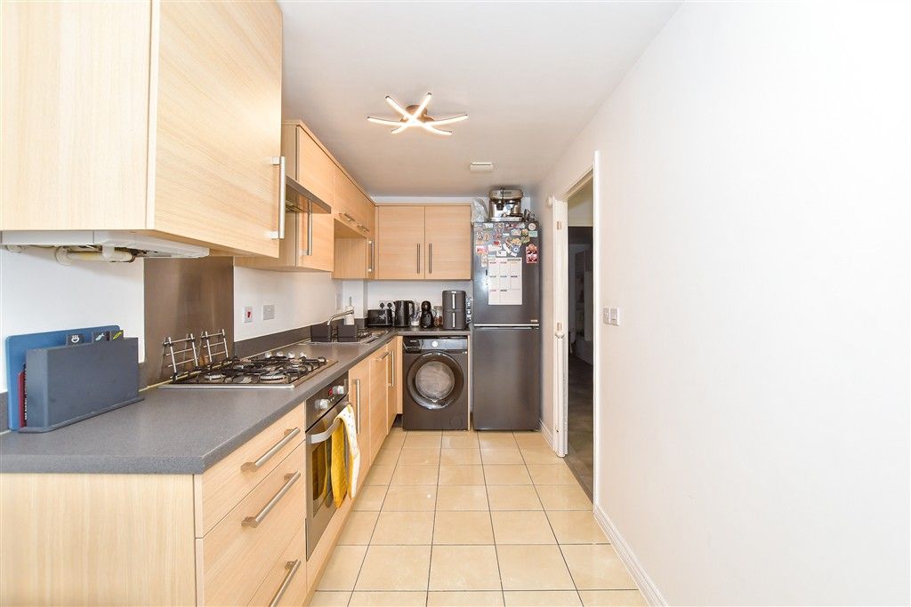 Property photo 3 of 12 Kitchen