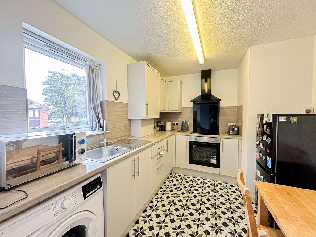 Property photo 2 of 14 Photo 11