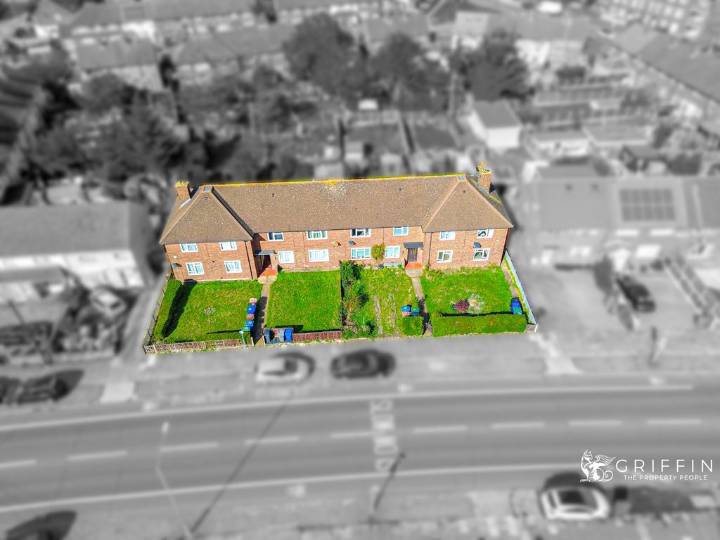 Property photo 1 of 11 10Dji0242