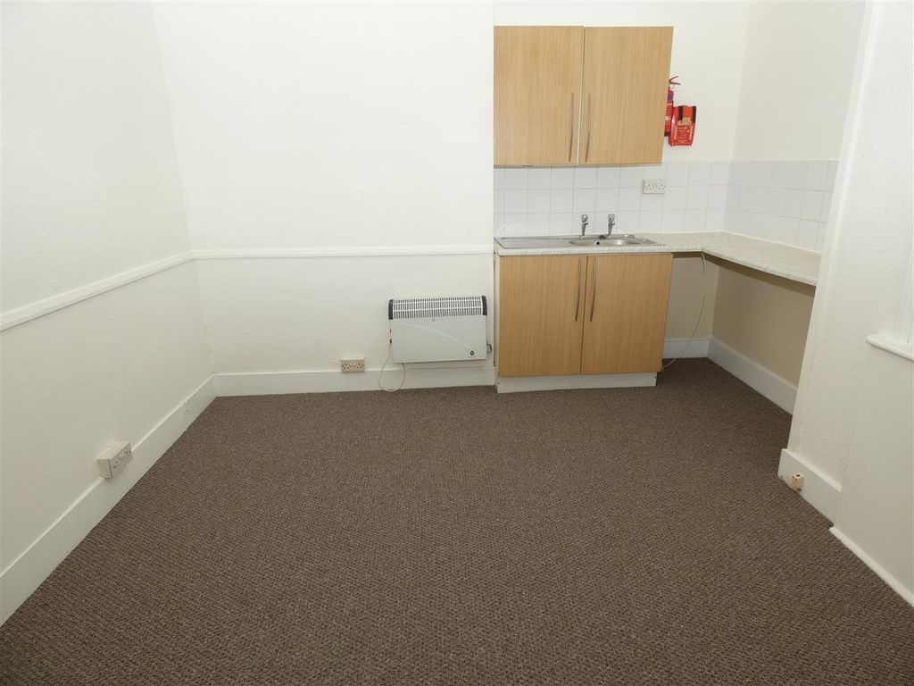 Property photo 3 of 5 Picture 3