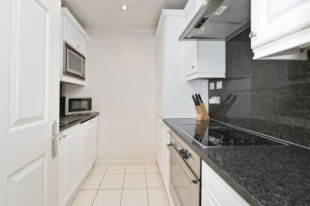 Property photo 3 of 6