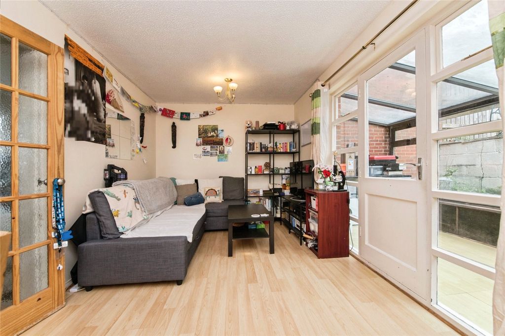 Property photo 3 of 13 Picture No. 50