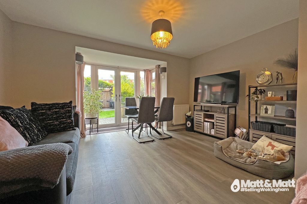 Property photo 2 of 10 3580544