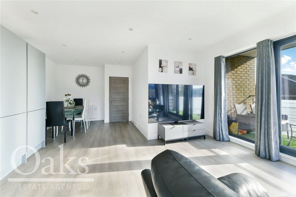 Property photo 1 of 12 Picture No. 10