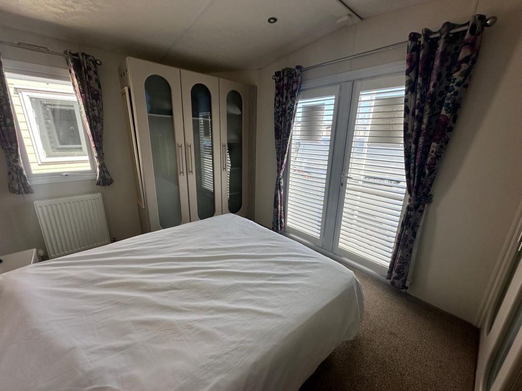 Property photo 3 of 8 Delta Summer Lodge 2014 Car0020142 74784181.Jpeg