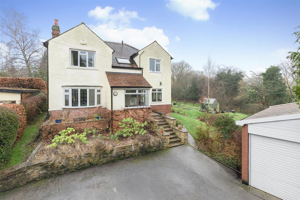 Property photo 1 of 38 Halstead Drive