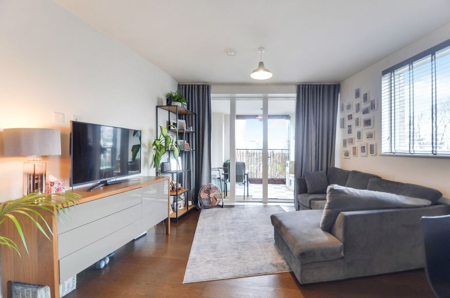 Property photo 1 of 28 Lounge (3) (2).Jpg