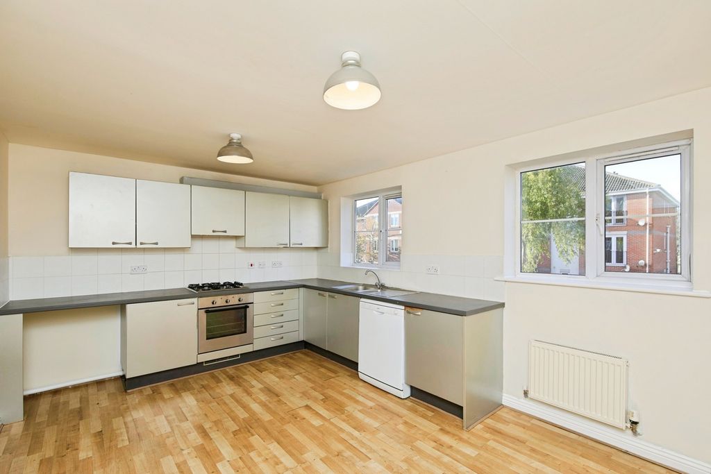 Property photo 2 of 20 Kitchen Diner