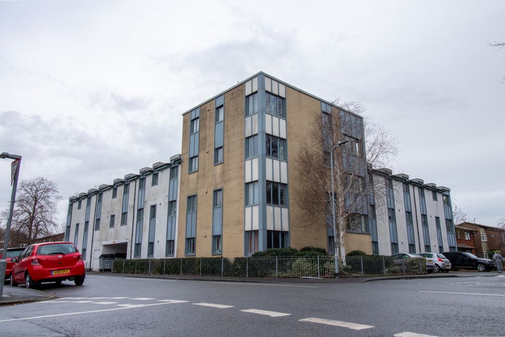 Property photo 1 of 13