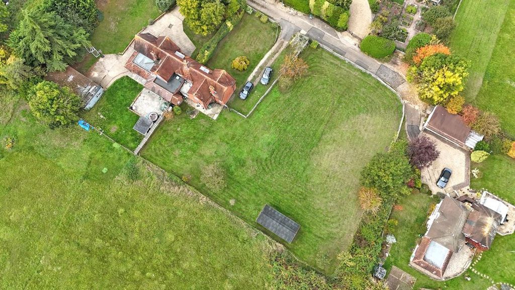 Property photo 2 of 26