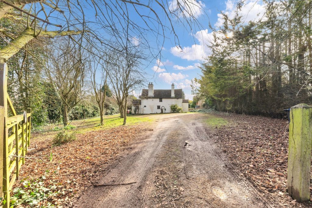 Property photo 1 of 19