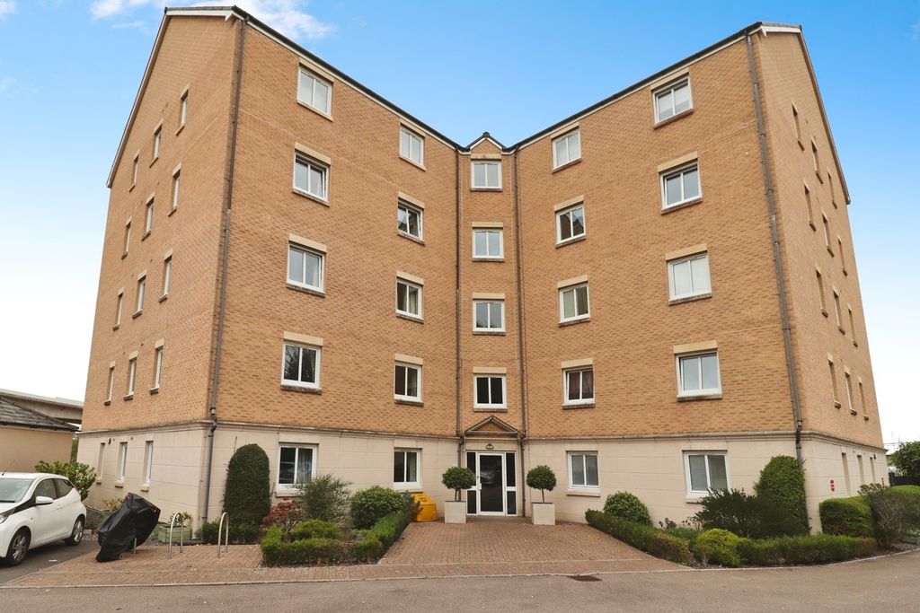 Property photo 1 of 19