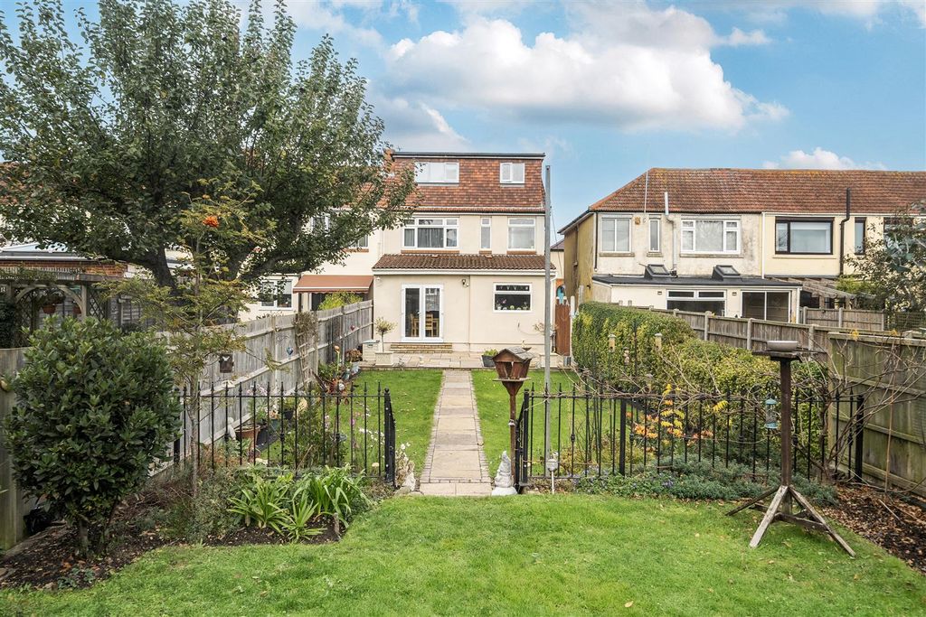 Property photo 1 of 21 Rear View