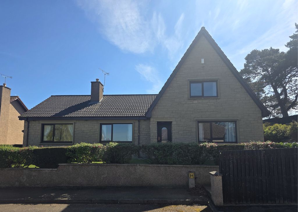 Property photo 1 of 27