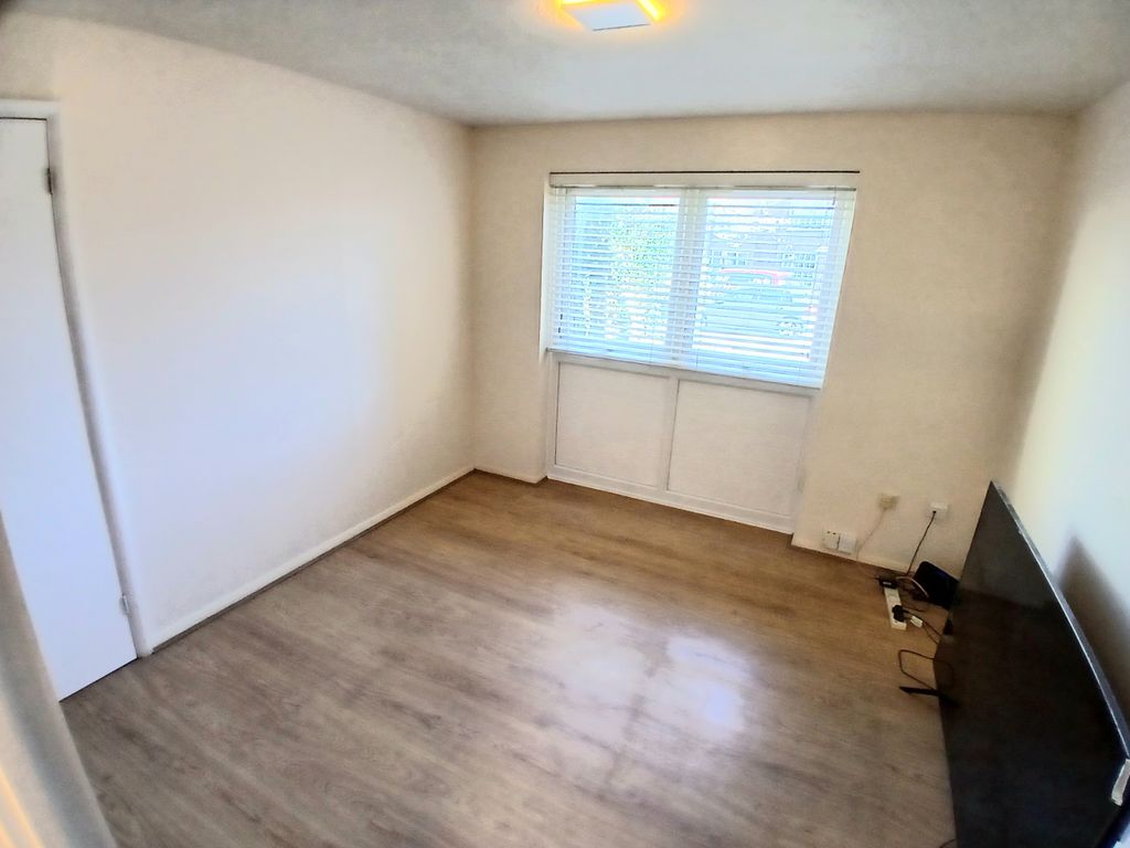 Property photo 2 of 15 Image