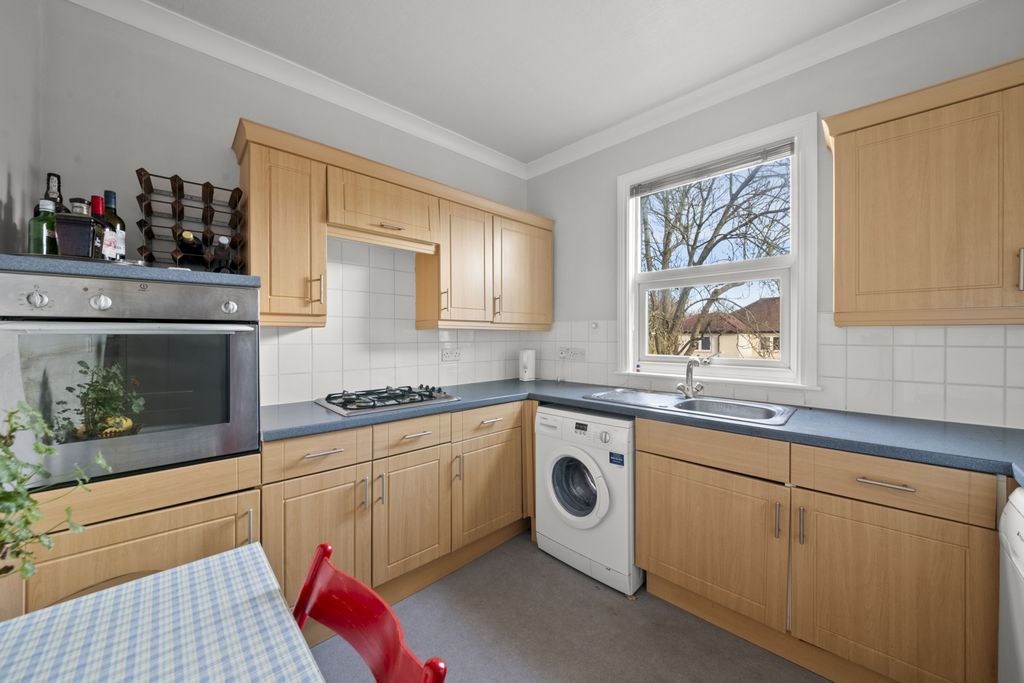 Property photo 2 of 9 Photo 1