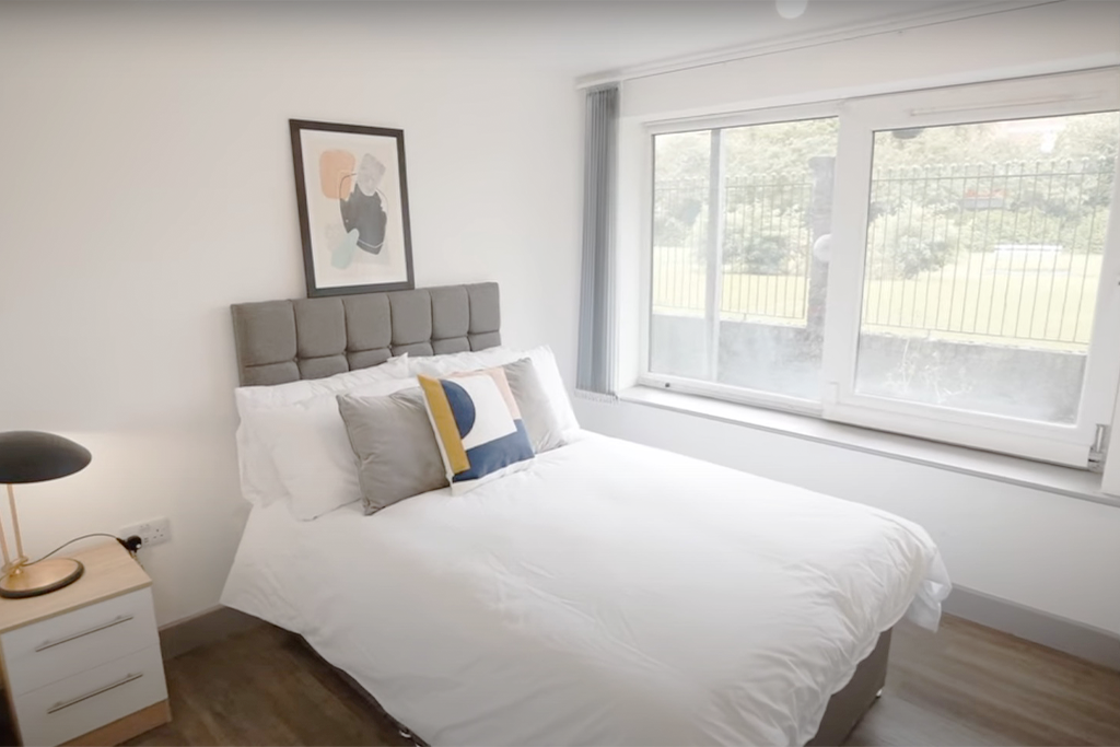 Property photo 3 of 8