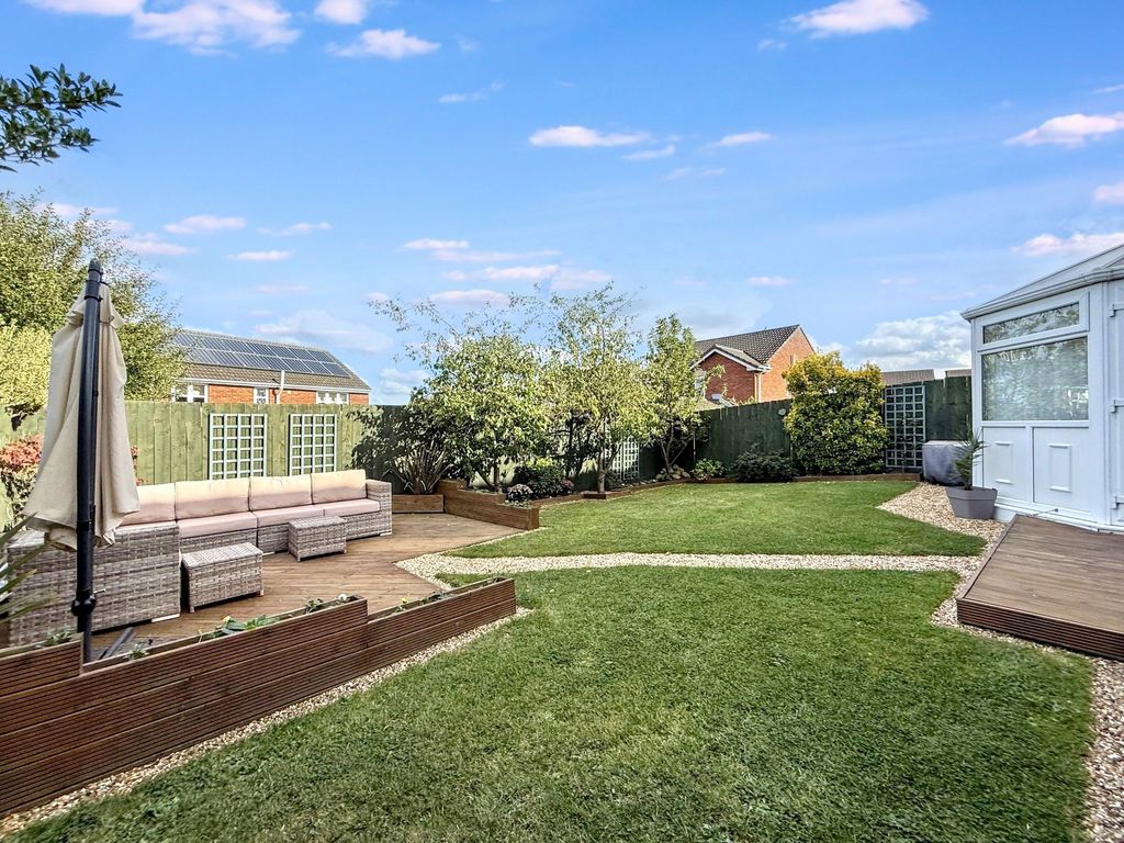 Property photo 2 of 30