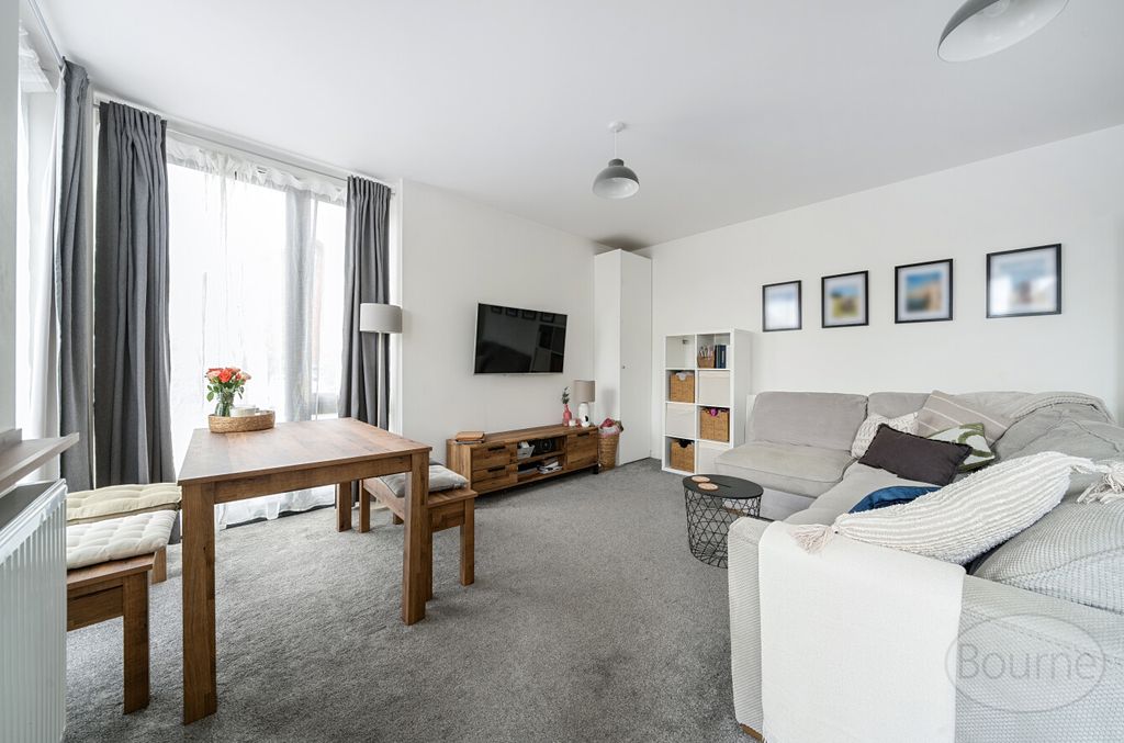 Property photo 3 of 21 89cc314c-Fdc4-4Ad...