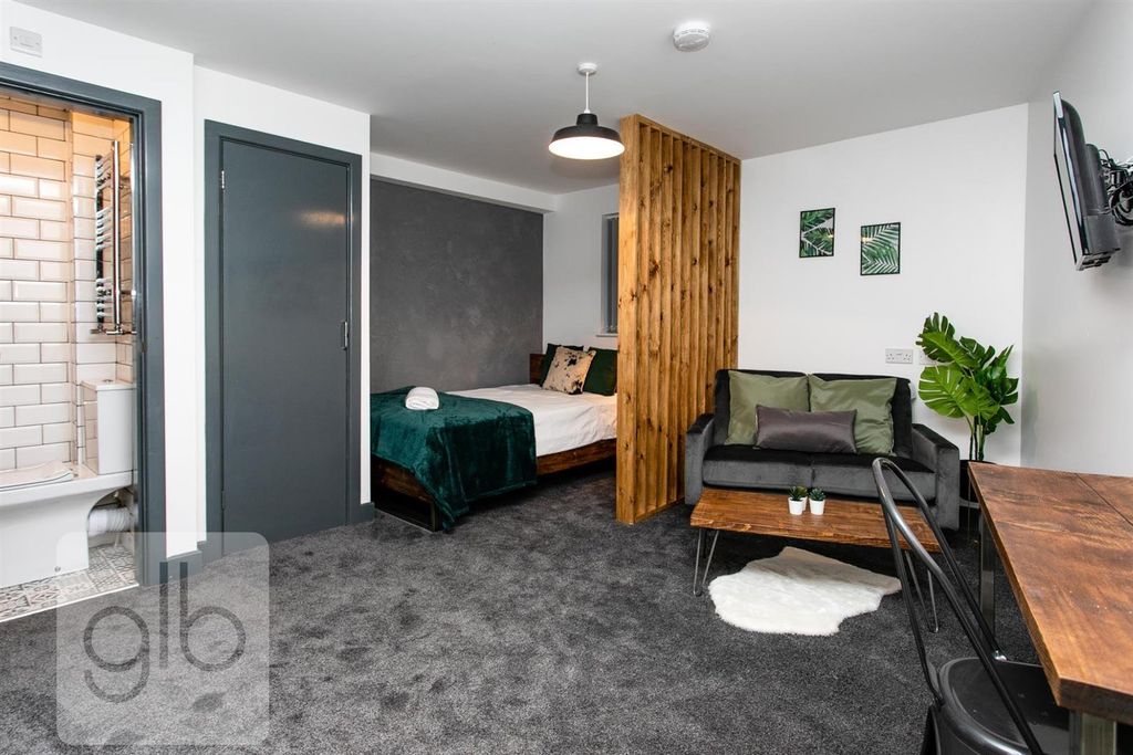Property photo 1 of 11 5.Png