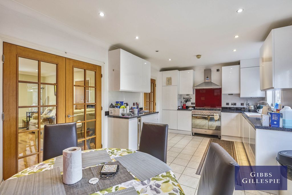 Property photo 3 of 10 Property Image