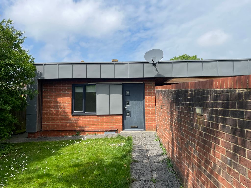 Property photo 1 of 12