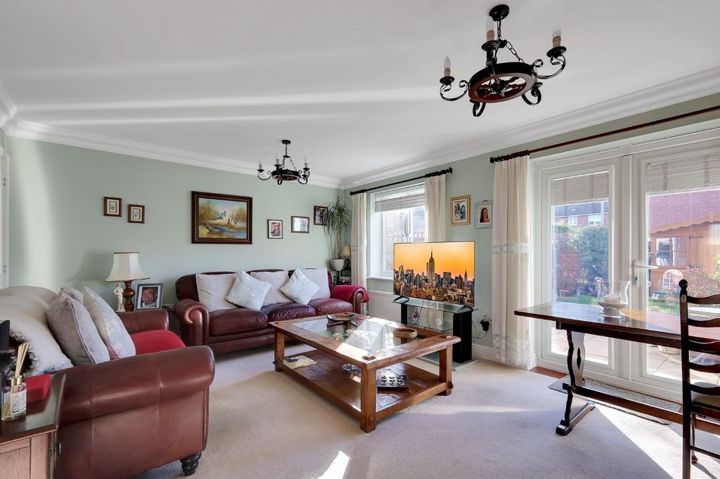 Property photo 3 of 13 5166462