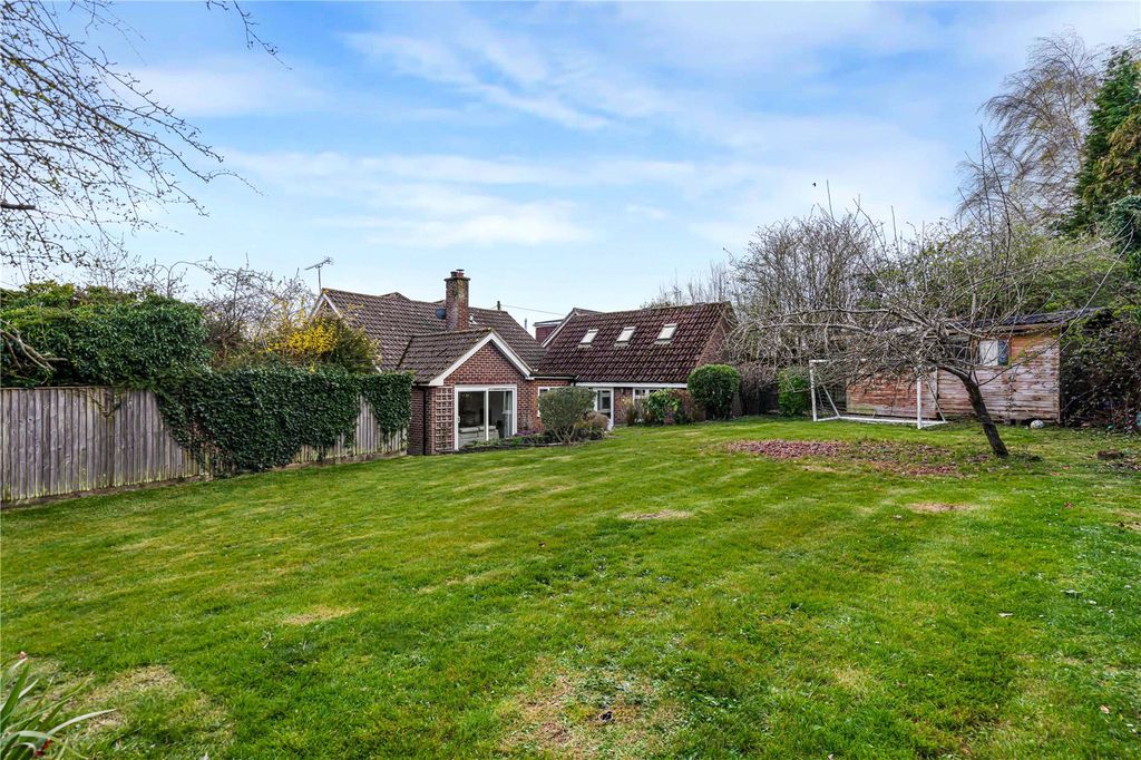 Property photo 3 of 23 Picture No. 25