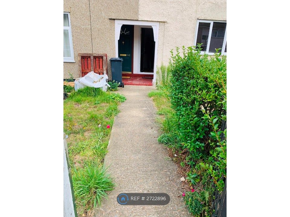 Property photo 2 of 27