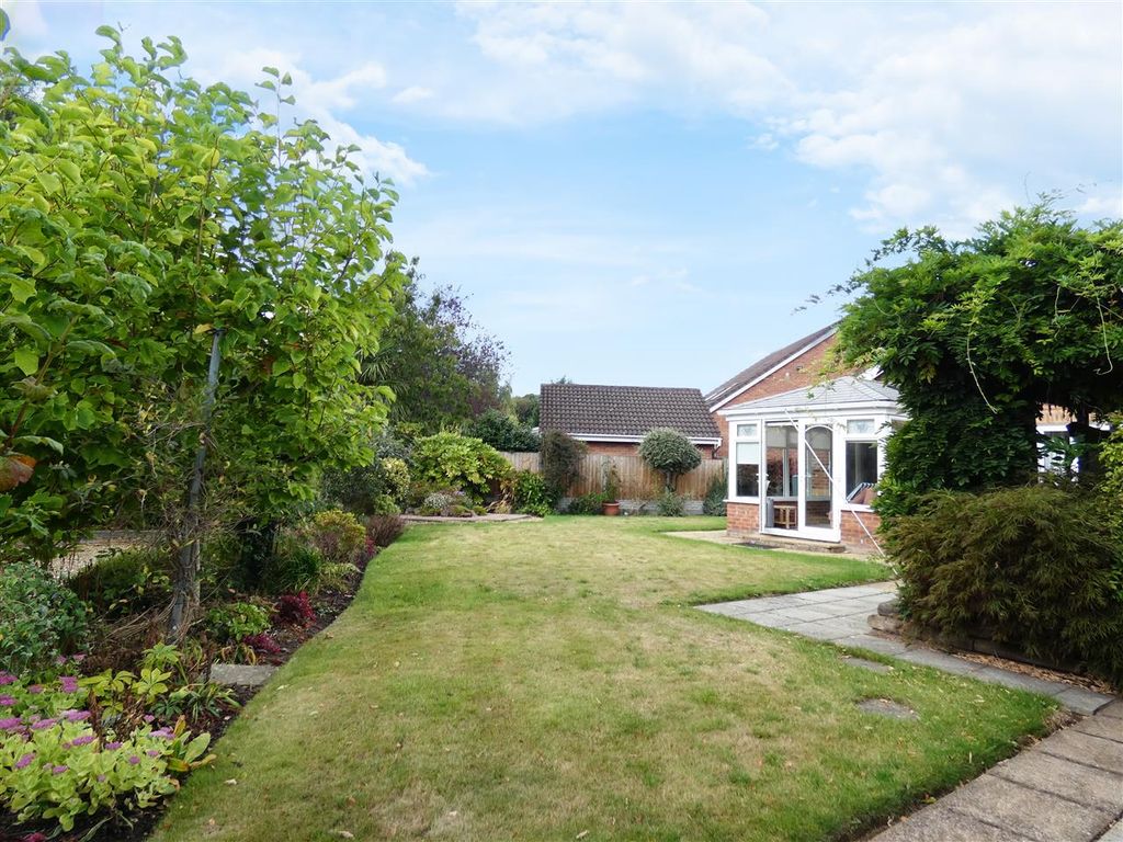 Property photo 2 of 22