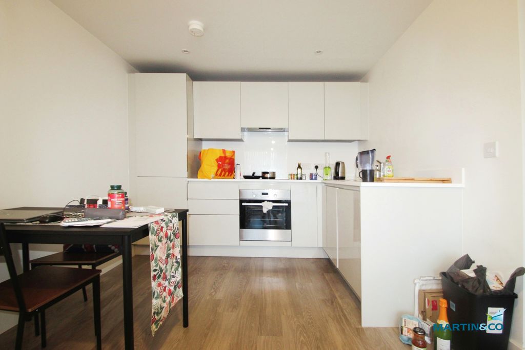 Property photo 2 of 9