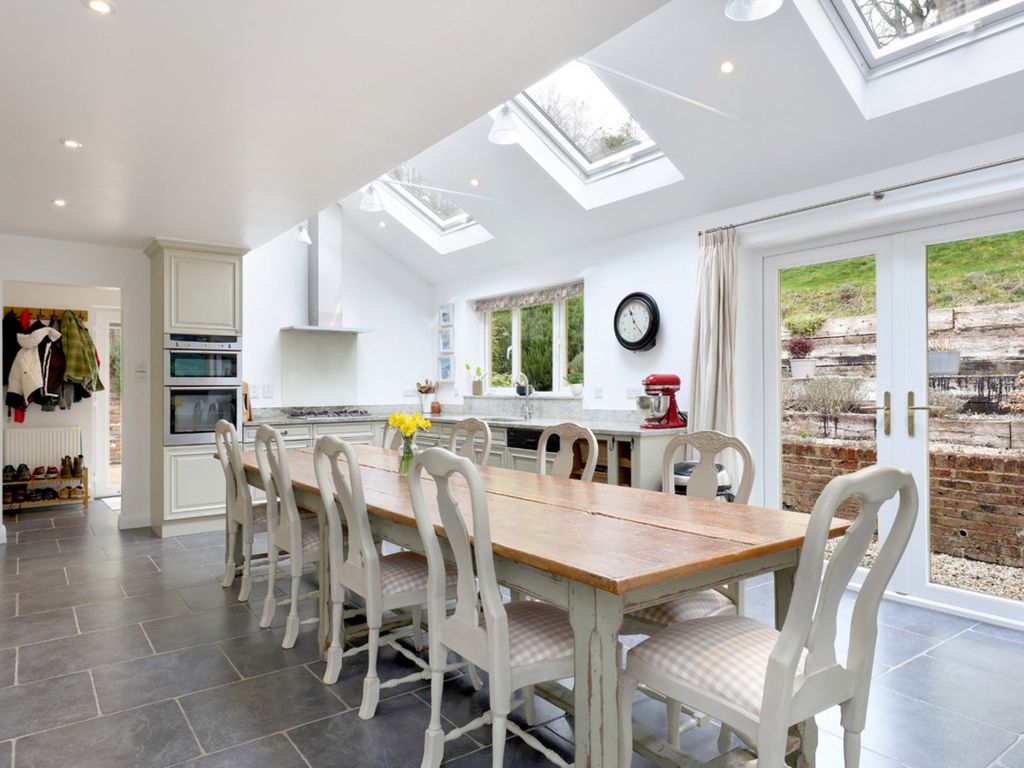 Property photo 3 of 23