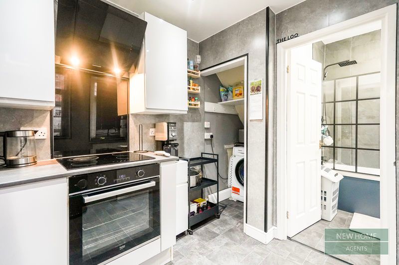 Property photo 2 of 13 Photo 3