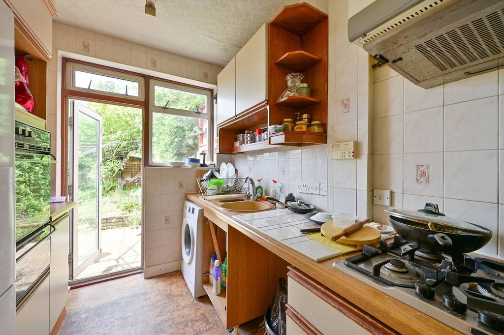 Property photo 1 of 5