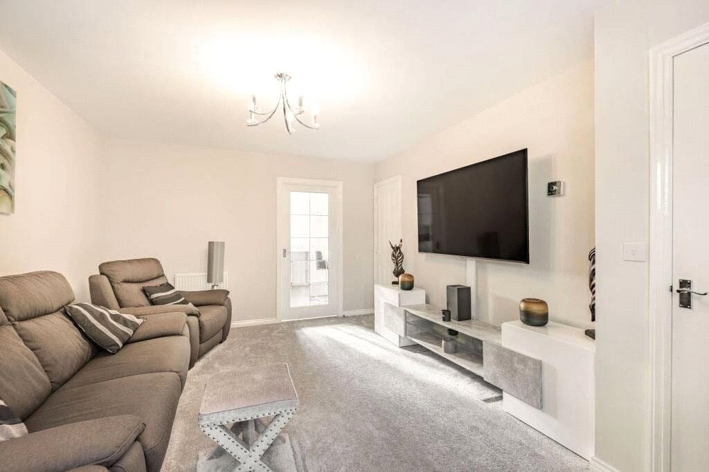 Property photo 2 of 21 Picture No. 02