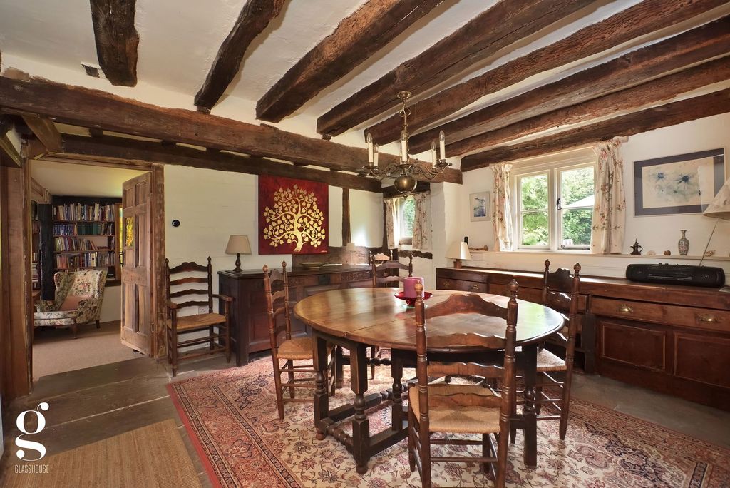 Property photo 3 of 42