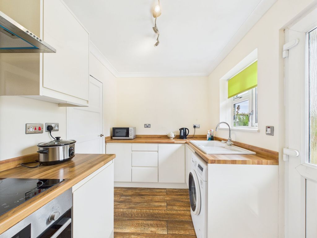 Property photo 3 of 24