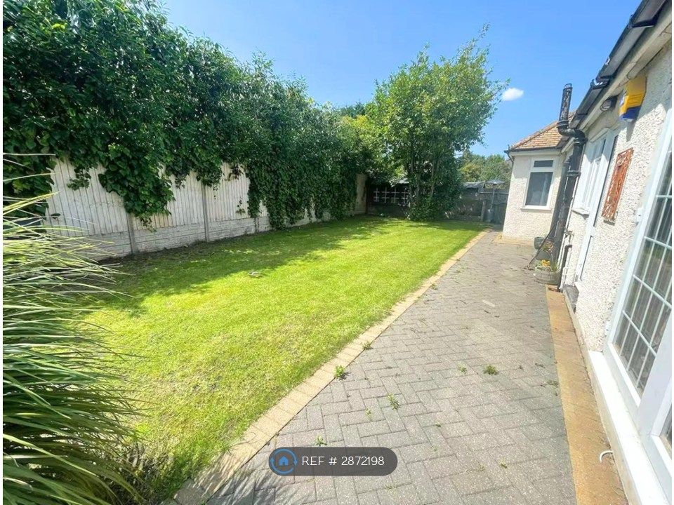 Property photo 2 of 23