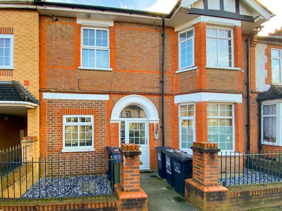 Property photo 1 of 8